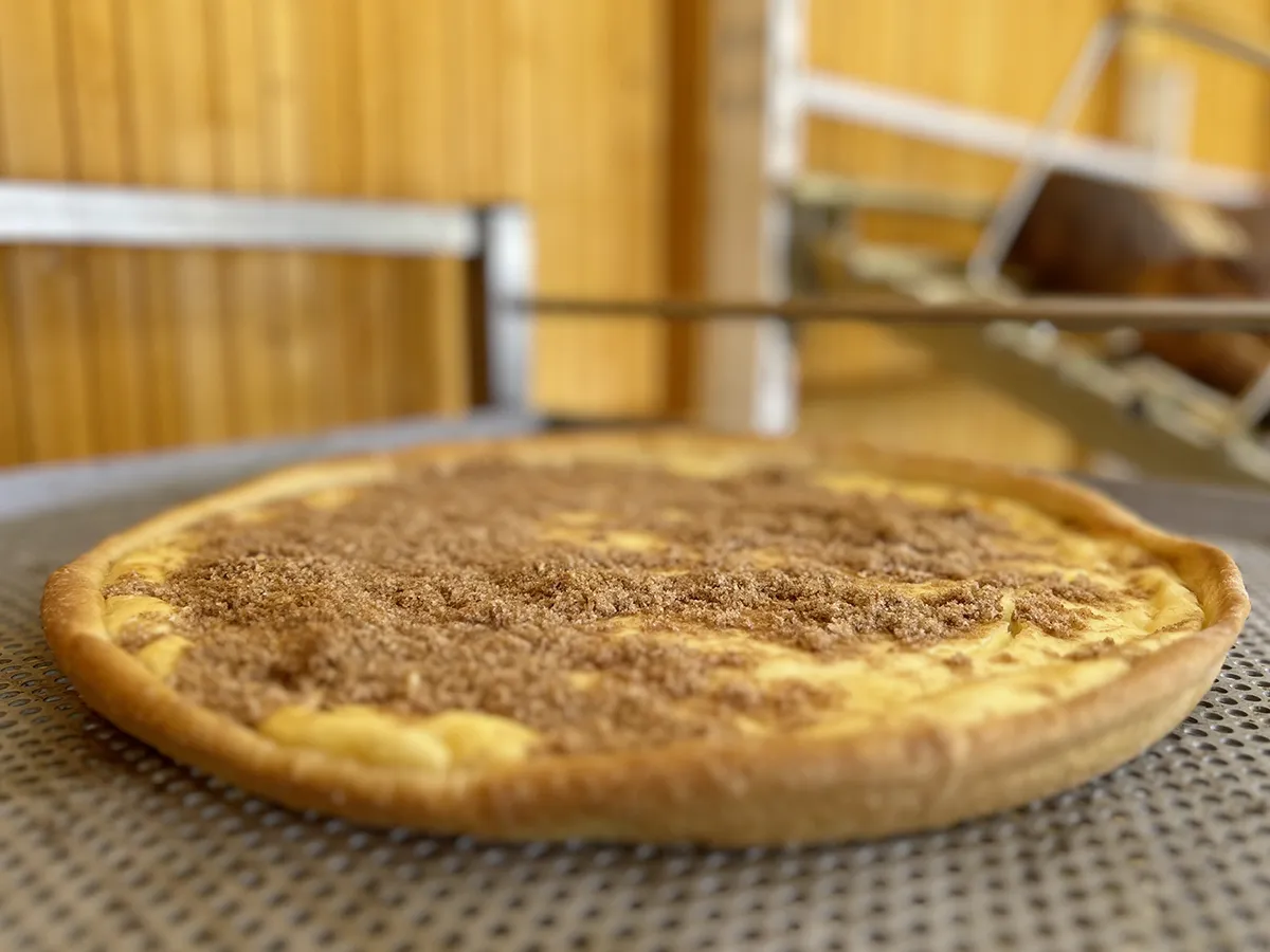 Marktplatzhock-Feldstetten-Rahmkuchen-Zwiebelkuchen-Backhaus